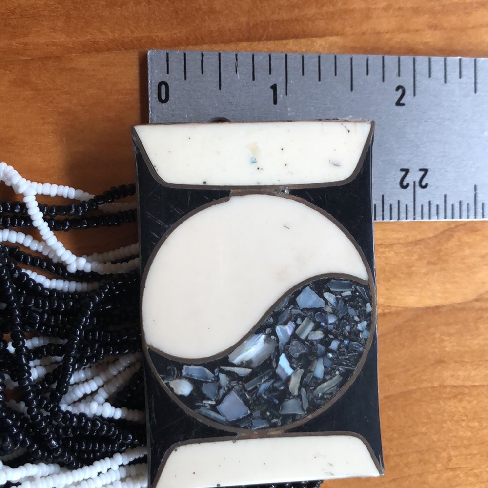 VINTAGE Yin Yang Abalone Cloisonné Brass Pendant Multiple Strand 19” Necklace - Picture 9 of 11
